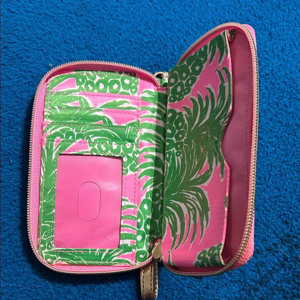 Lilly Pulitzer Pineapple Print Phone Wristlet - Picture 3 of 5